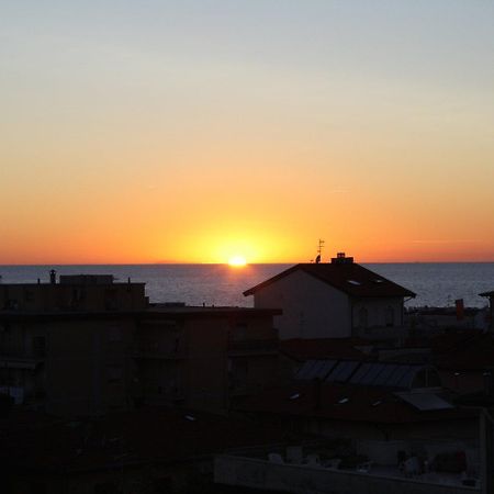 Hotel Regina Lido di Camaiore Ngoại thất bức ảnh