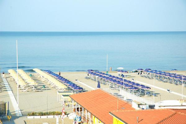 Hotel Regina Lido di Camaiore Ngoại thất bức ảnh