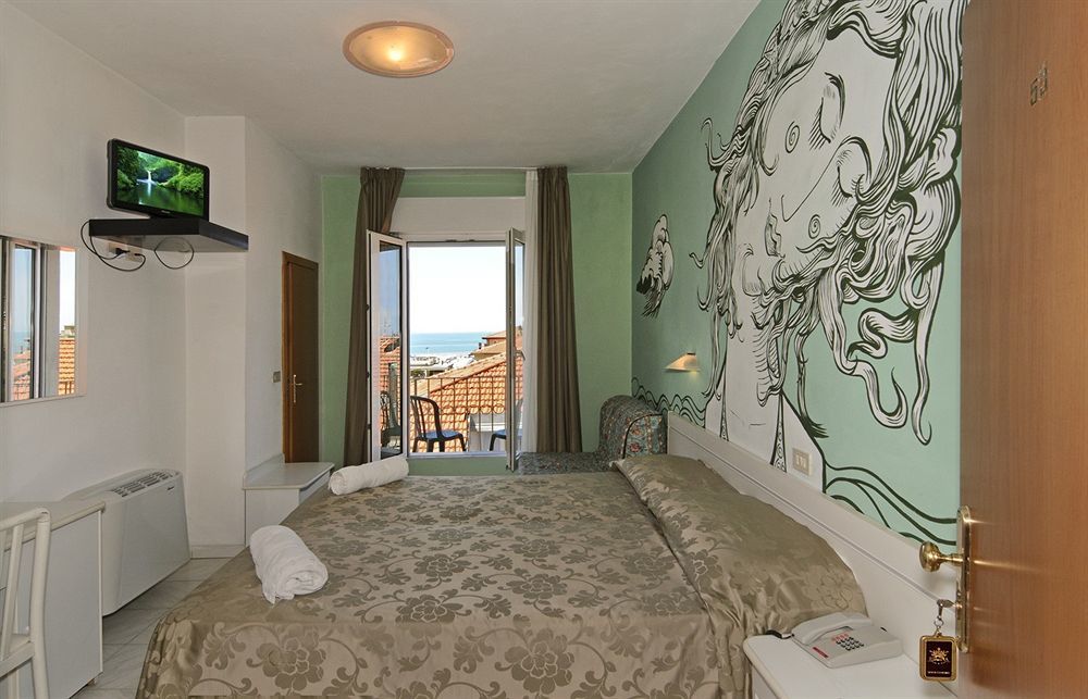 Hotel Regina Lido di Camaiore Ngoại thất bức ảnh