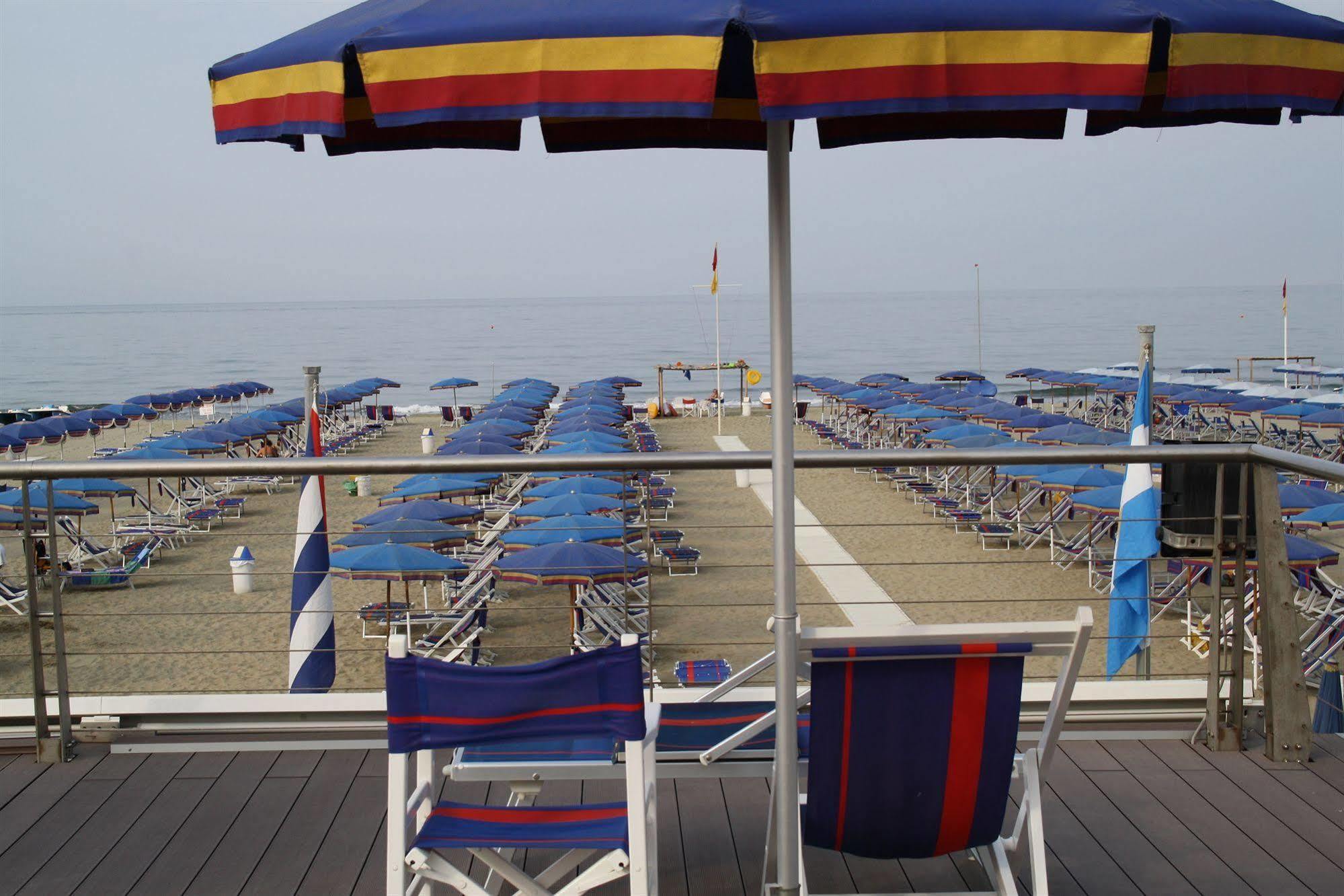Hotel Regina Lido di Camaiore Ngoại thất bức ảnh