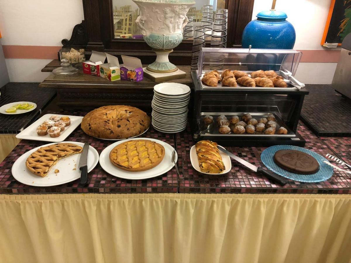 Hotel Regina Lido di Camaiore Ngoại thất bức ảnh